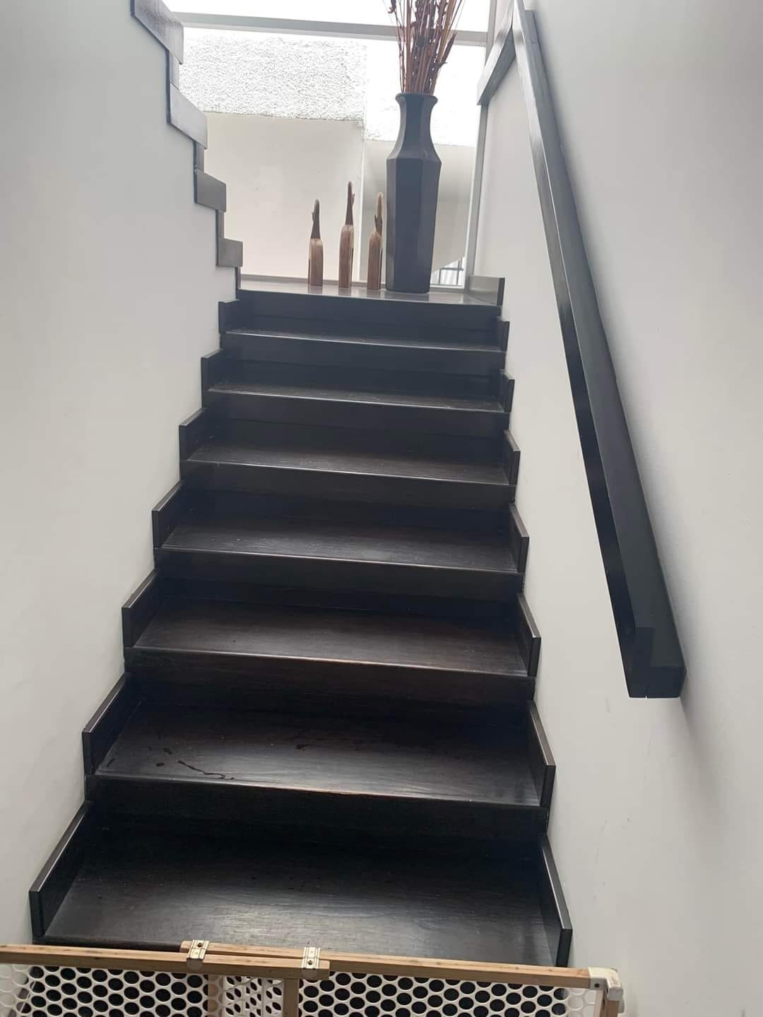 9-cv- Casa VENTA con depto Jardines de San Manuel