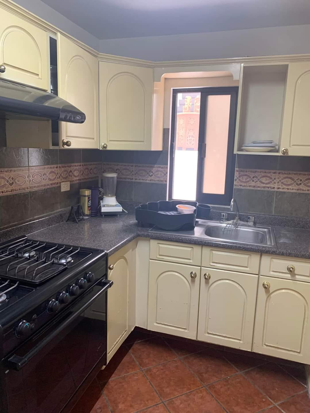 9-cv- Casa VENTA con depto Jardines de San Manuel