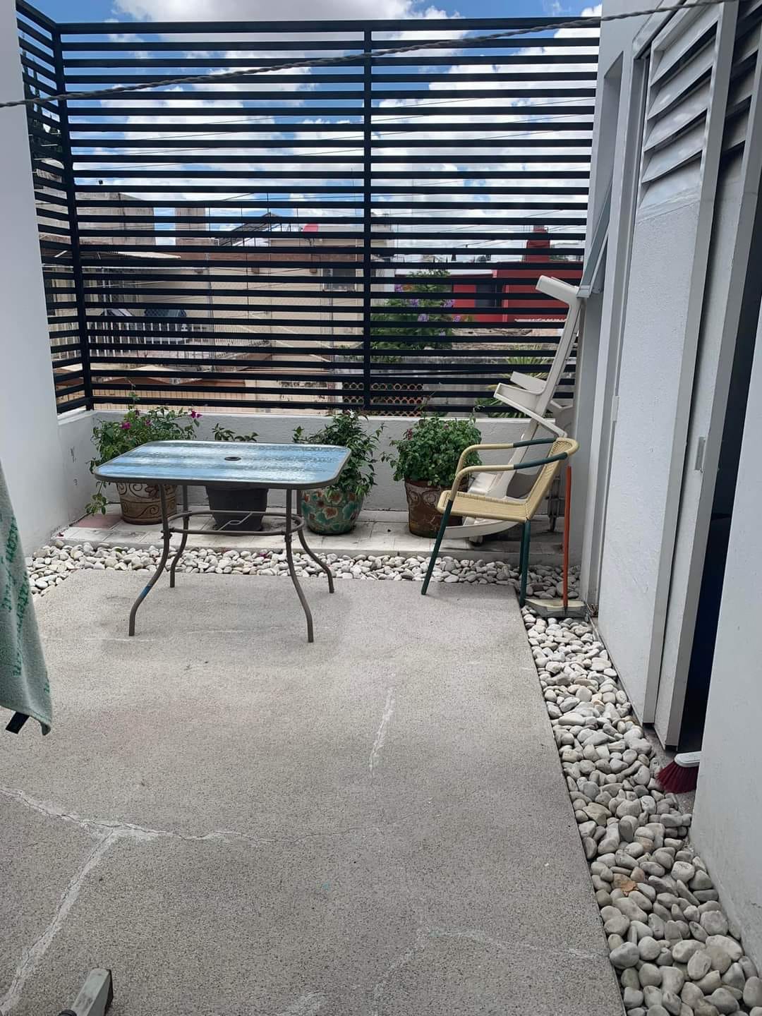 9-cv- Casa VENTA con depto Jardines de San Manuel